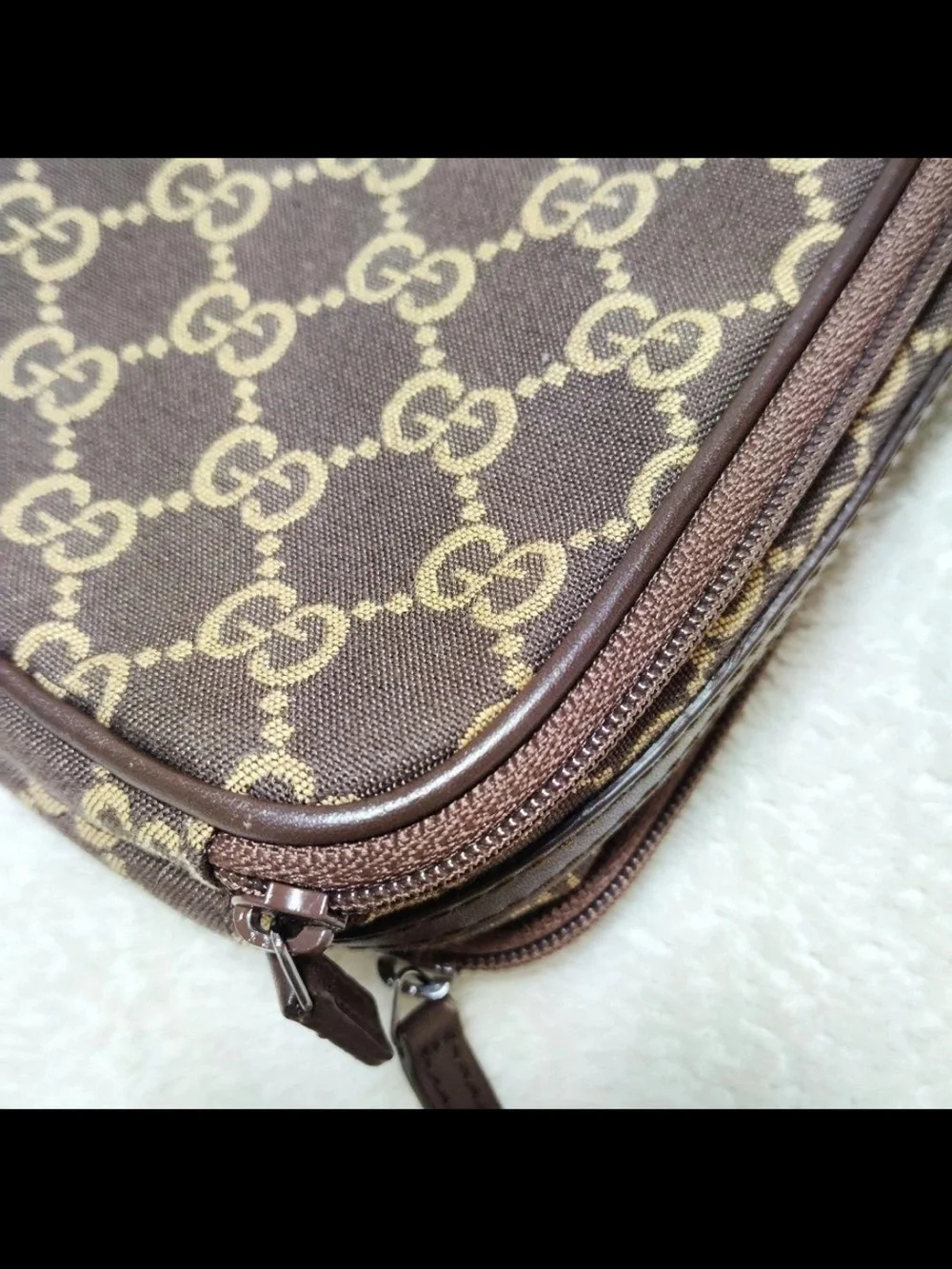 Gucci Brown GG Monogram Messenger Crossbody